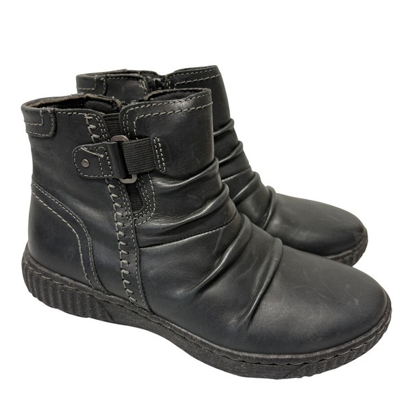 Clarks‎ Caroline Orchid Women's 5.5M Leather Ankle Boots Comfort Ruched Zip - Picture 3 of 8